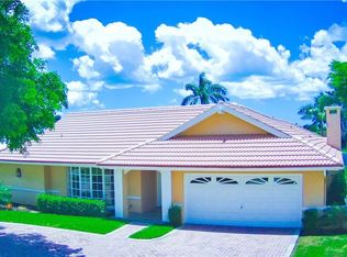 438 Torrey Pines Point, Naples, FL 34113