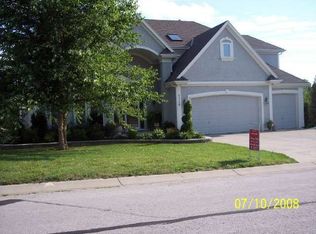 1112 SW Misty Crk, Blue Springs, MO 64015