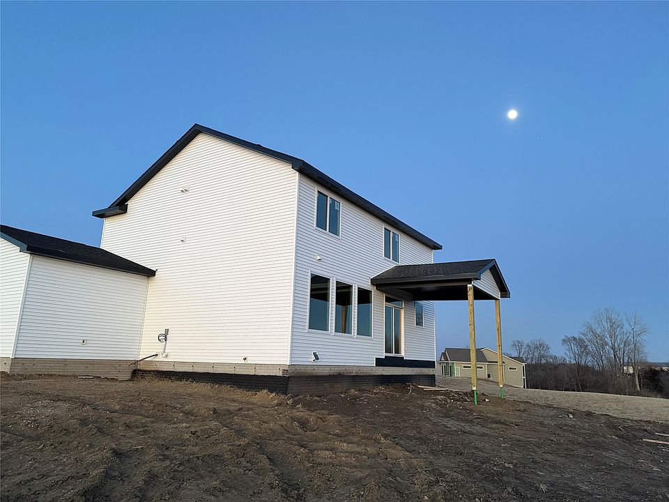 2nd image of 1404 Trail Creek Rd