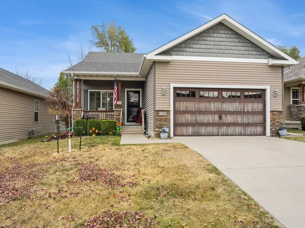 5250 Windsor Ct, Pleasant Hill, IA 50327