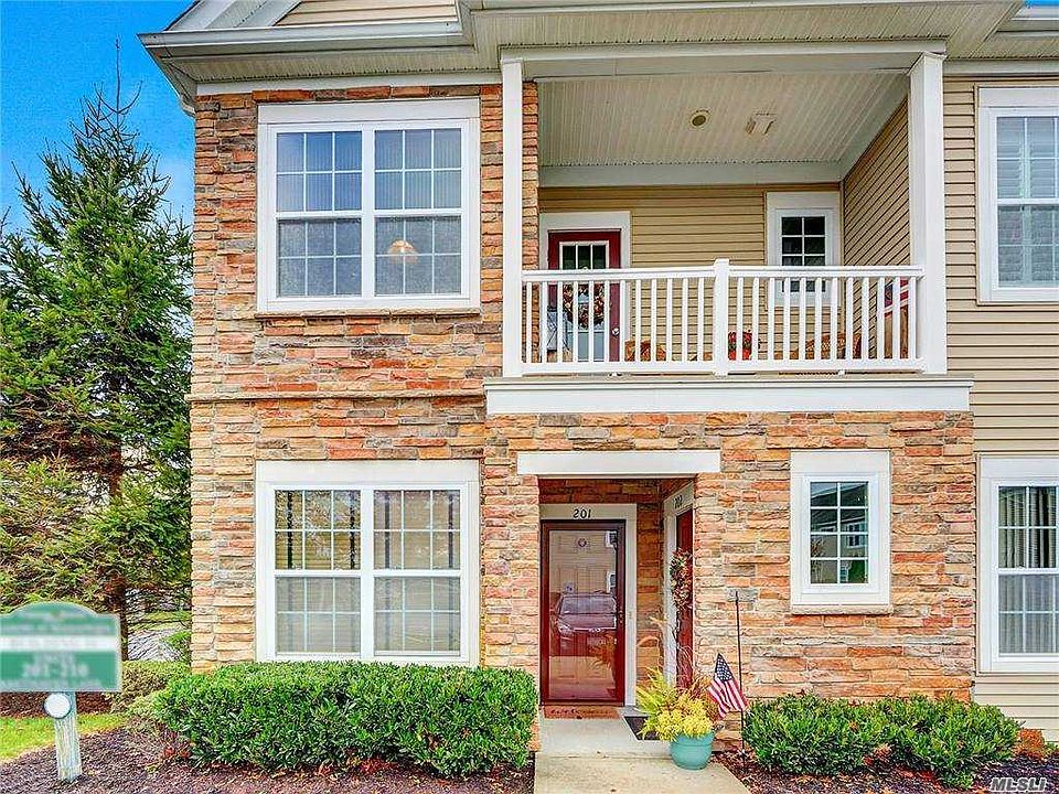 1st image of 202 Bethaven Ln