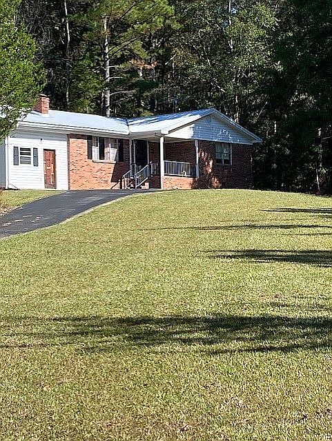 2nd image of 631 Barber Rd