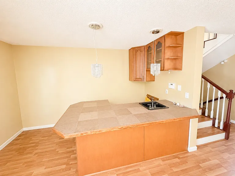 8521 James Ave NE — Photo 15