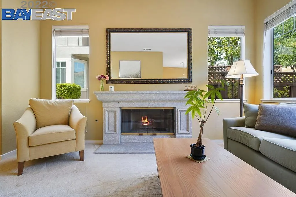 4 bed, 1865 sqft, $4,500 — Photo 3