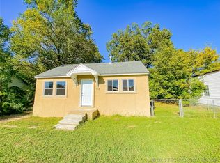 318 W 9th St, Claremore, OK 74017