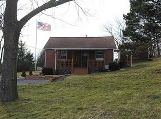 2381 Ridge Rd, Natrona Heights, PA 15065