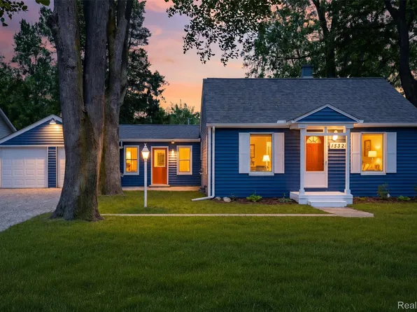 15326 Brookfield St, Livonia, MI 48154