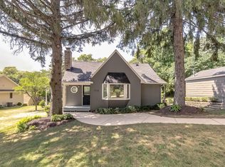 7718 Lily Lake Rd, Burlington, WI 53105