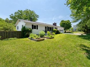 28 New Bailey Ridge Rd, Candler, NC 28715