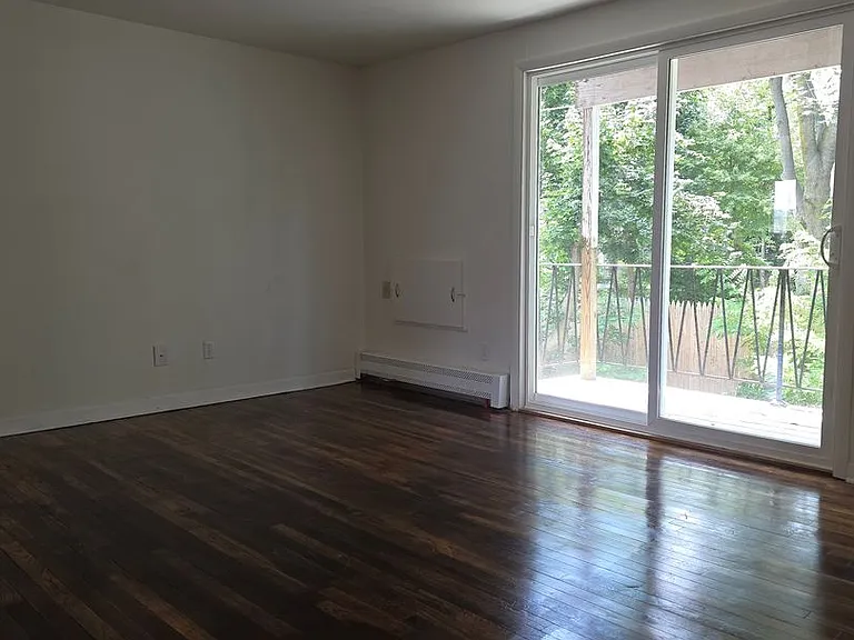 519 W Water St #C — Photo 3