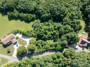 Lillydale Rd, Byrdstown, TN 38549