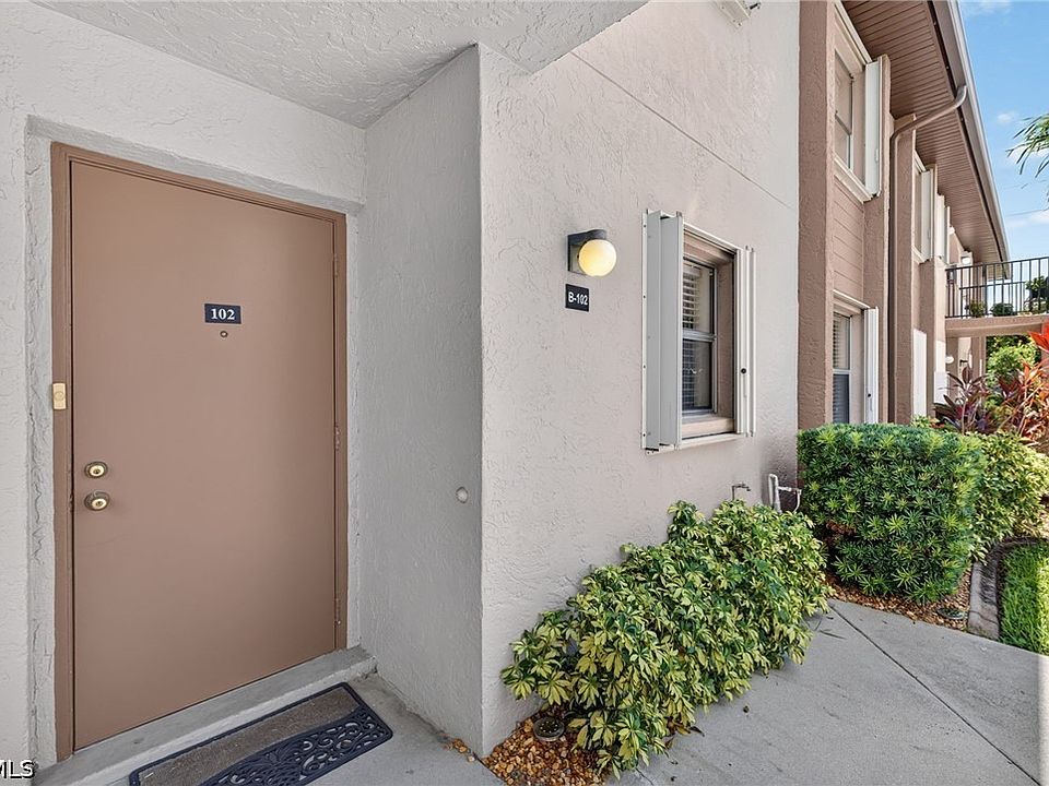1st image of 25100 Sandhill Blvd #R