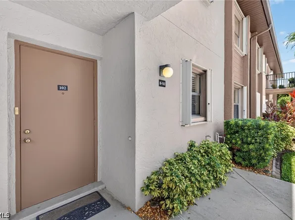 25100 Sandhill Blvd #R, Punta Gorda, FL 33983