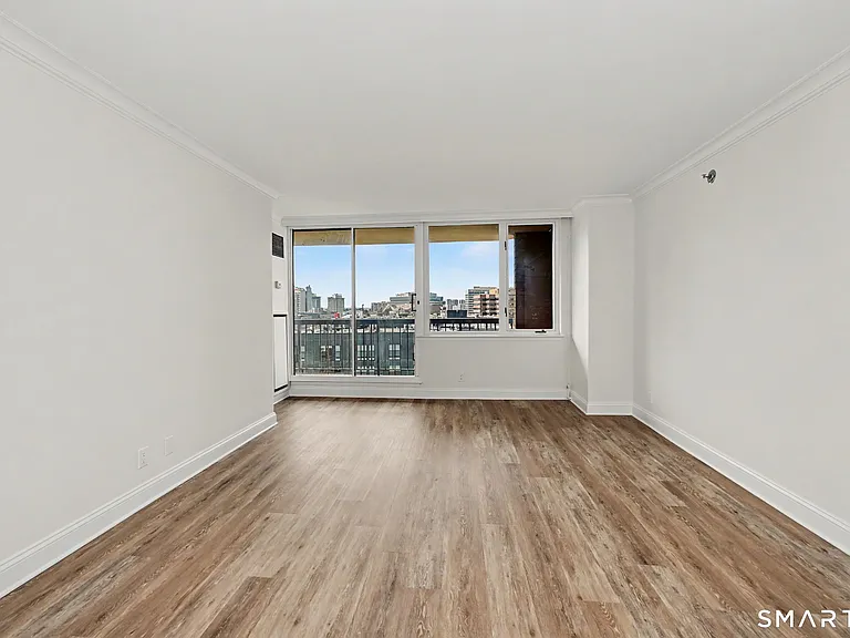 25 Forest St #11A — Photo 8