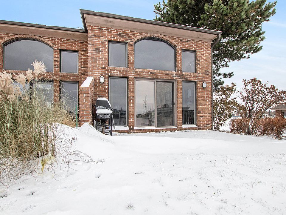 1st image of 86 Harbor Dr
