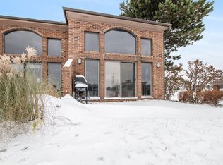 86 Harbor Dr, Ludington, MI 49431