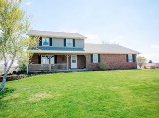 1115 Tazewood Rd, Eureka, IL 61530