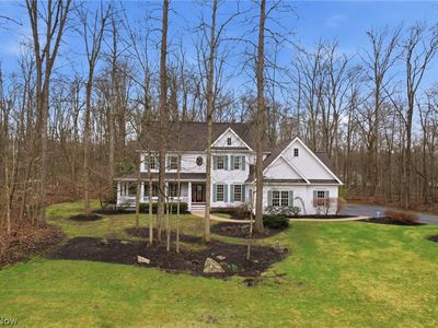 113 Champion Ln, Chagrin Falls, OH, 44022