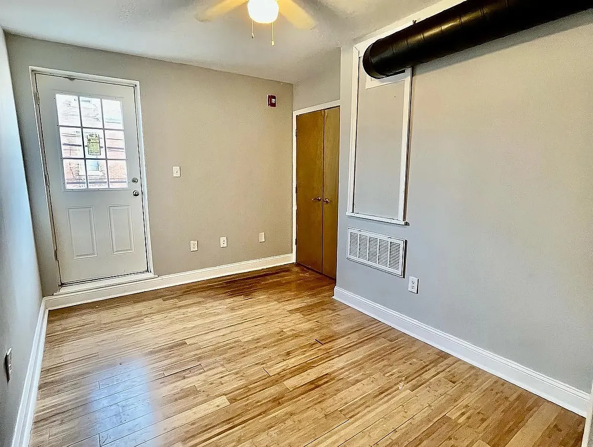 Building Photo - 2366 E York St #2