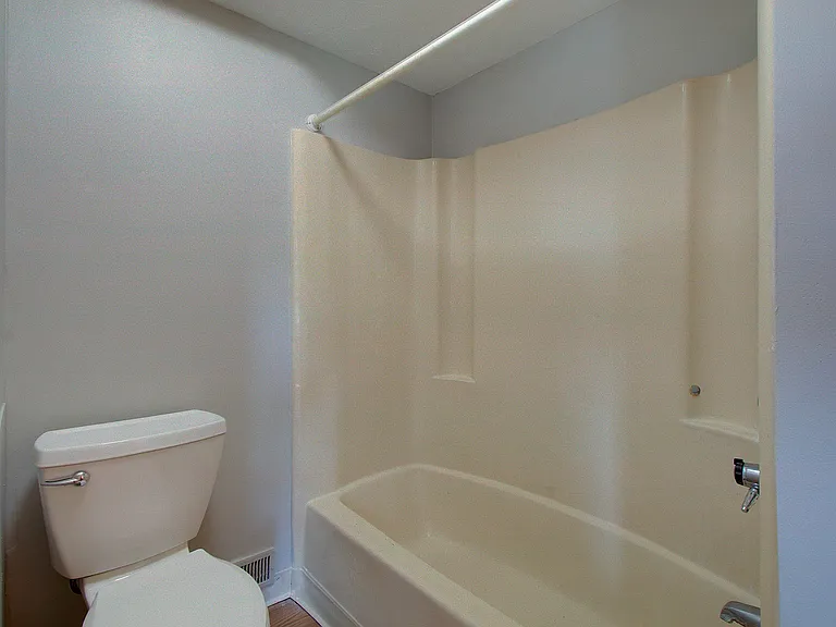 1655 Southbend Dr — Photo 28