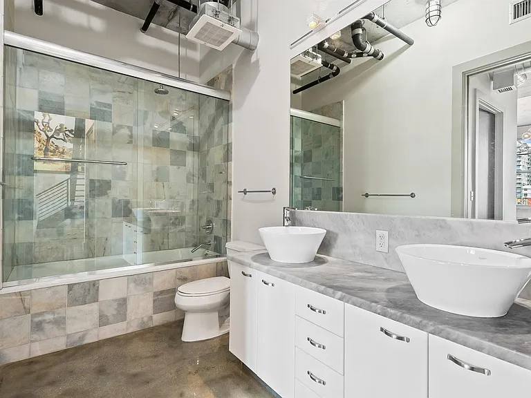 445 N Andrews Ave #4 — Photo 6