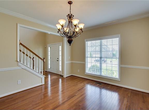 5th image of 2837 Kaye Dr