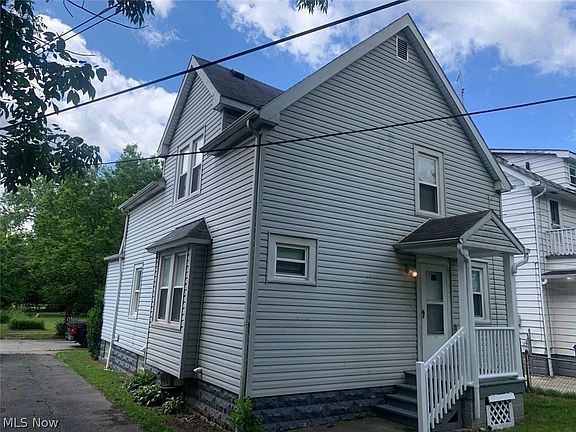 3rd image of 12805 Oakfield Ave