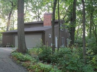 2117 Woodcrest Ln SW, Rochester, MN 55902