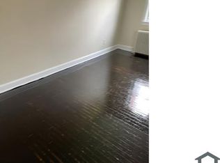 302 S Maple Ave APT 5, Falls Church, VA 22046