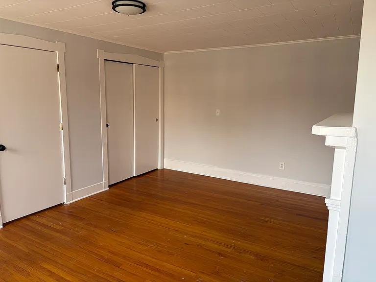 14 Main St #1 — Photo 11