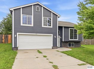 7511 N 73rd Cir, Omaha, NE 68122