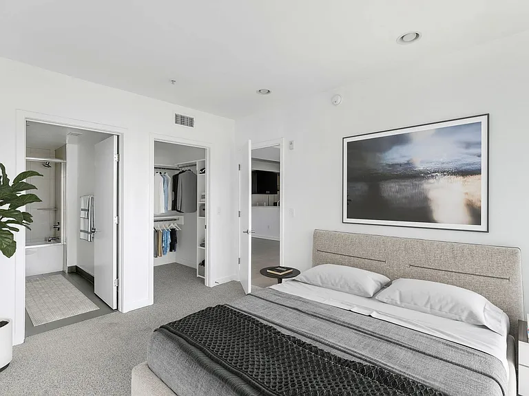 11900 Courtleigh Dr — Photo 13