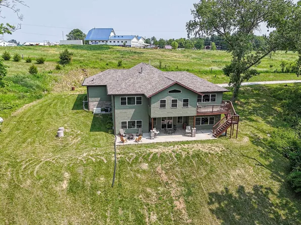25619 226th Ave, Delhi, IA 52223