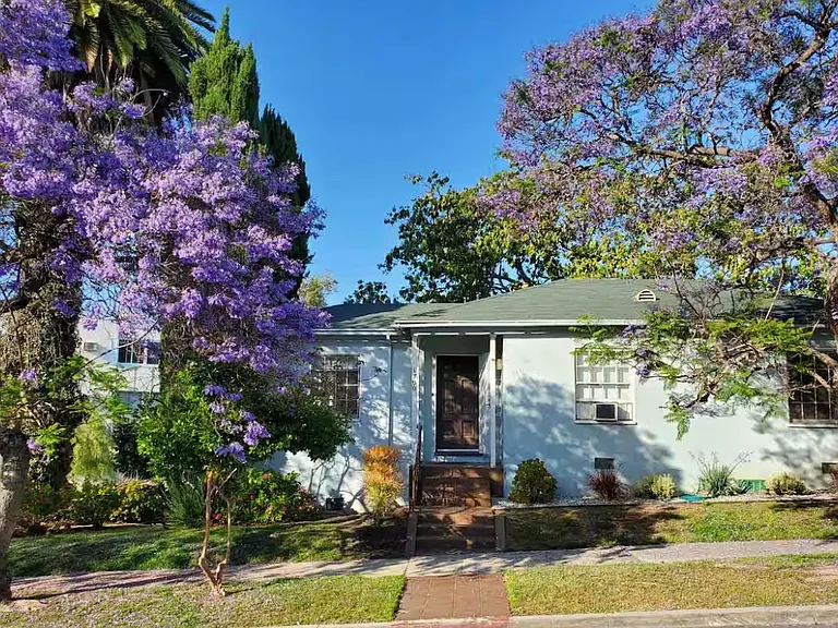 1700 Glendon Ave — Photo 15