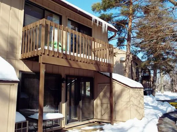 16 Saint Thomas Colony APT 1, Fox Lake, IL 60020