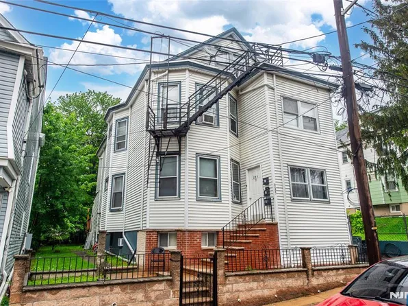 285-287 Paxton St, Paterson, NJ 07503