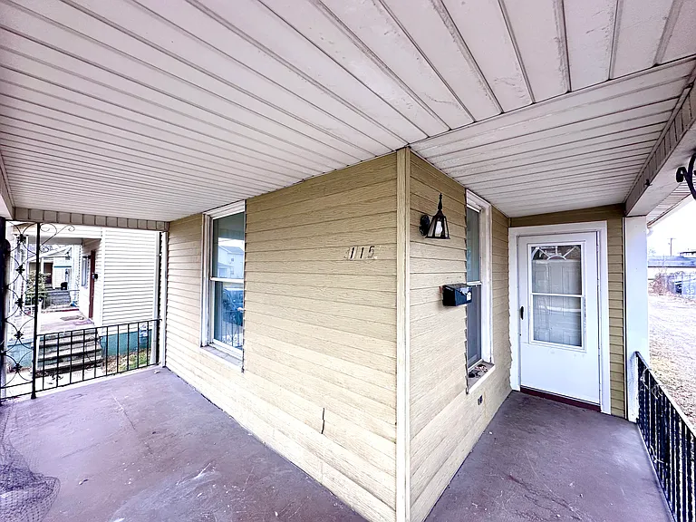 115 E Home St — Photo 6