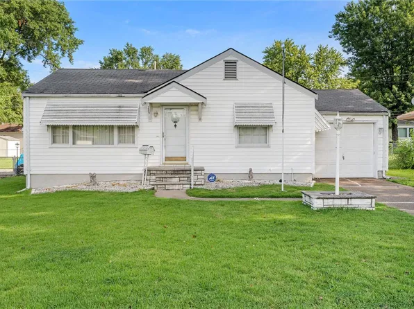 1509 Attica Dr, Saint Louis, MO 63137