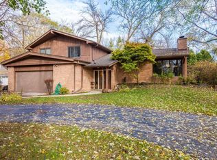 270 S Rosedale Dr, Brookfield, WI 53005
