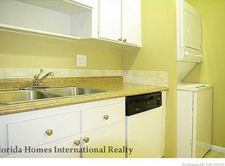 10128 Twin Lakes Dr, Coral Springs, FL 33071