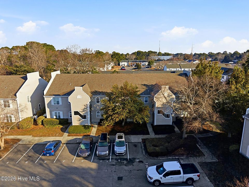 1st image of 727 Bragg Drive Apt C