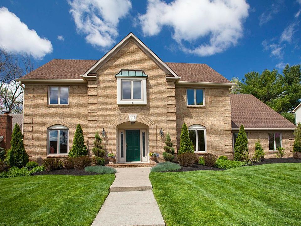 1st image of 956 Woodsedge Ln