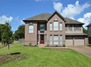 14334 Sun Harbor Dr, Houston, TX 77062