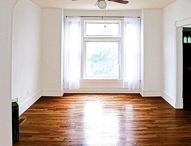 1st image of 1214 W Melrose St APT 1