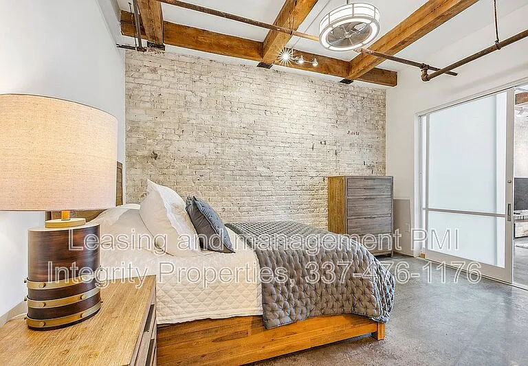 825 Lafayette St #4 — Photo 19