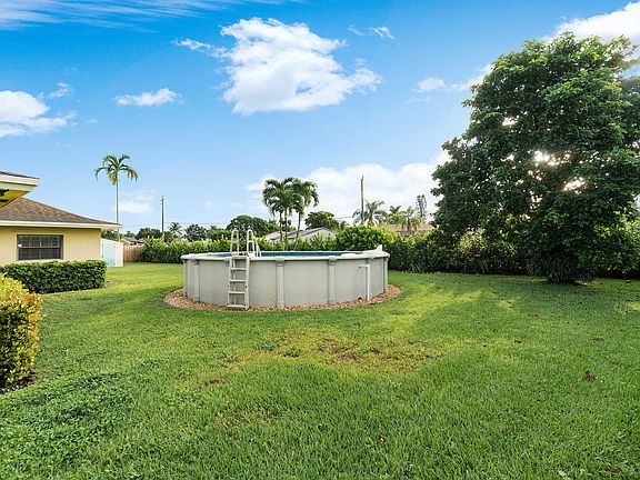 5th image of 5417 Sandhurst Cir S