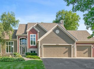 3535 Gunston Ln, Woodbury, MN 55129