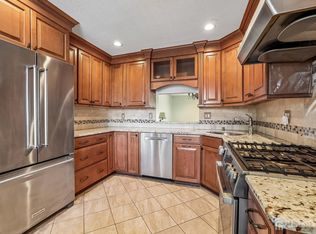 293 Bromley Pl, East Brunswick, NJ