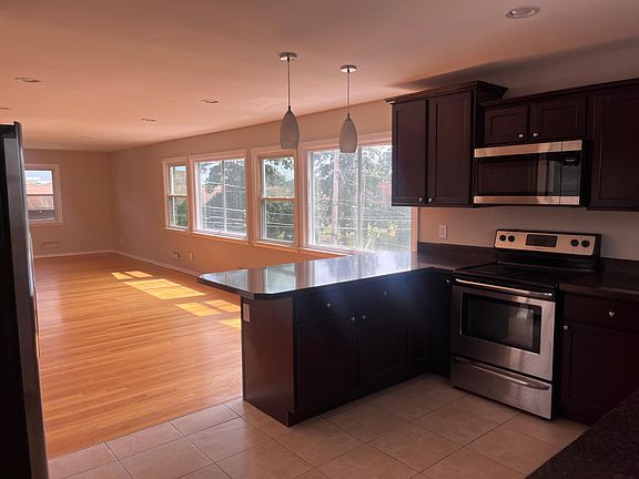 3rd image of 784 Washington Ave APT 2