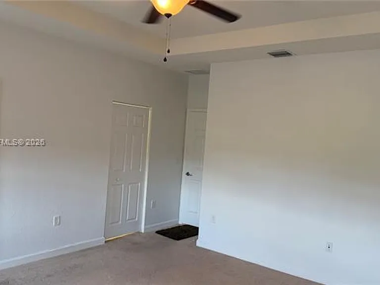 737 SE 37th Pl #737 — Photo 25
